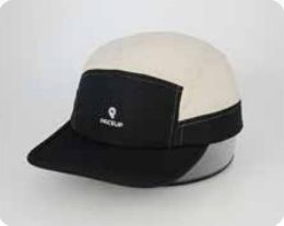 Gorra Paceup en crema y negro